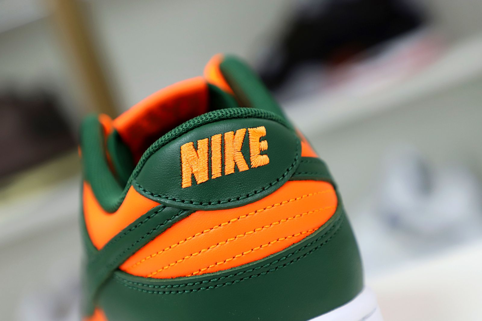 NIKE DUNK RETRO MINAMI HURRICANES - finekick.vip