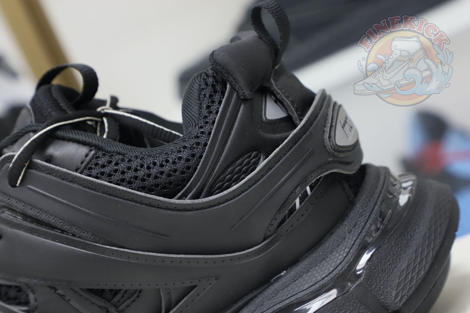 Balenciaga BLGA - finekick.vip