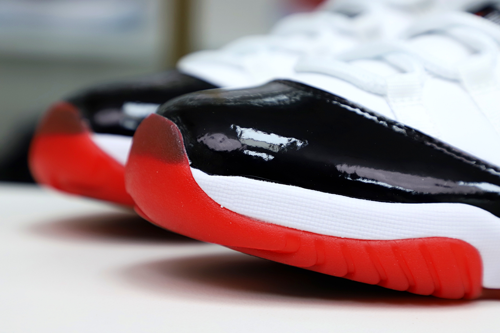 AIR JORDAN 11 LOW WHITE BRED - finekick.vip