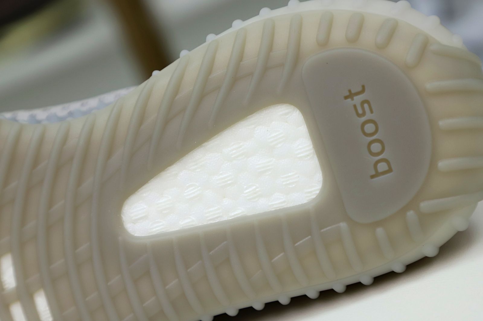 Yeezy Boost 350 V2 “Tail - finekick.vip