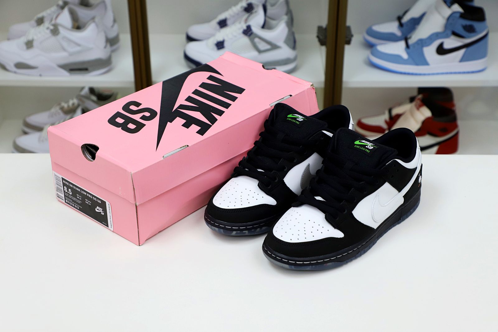 NIKE SB DUNK LOW STAPLE PANDA PIGEON (REGULAR BOX) - finekick.vip