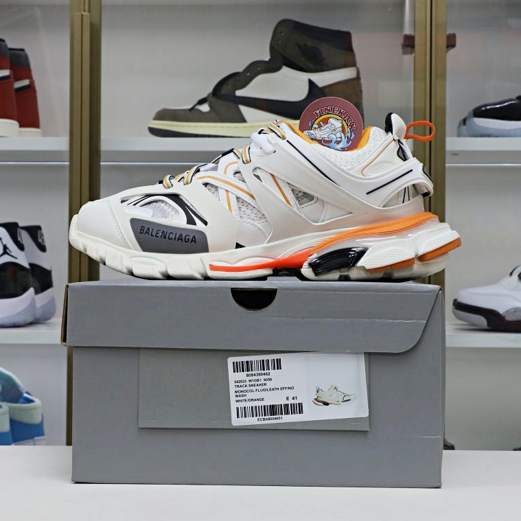 Balenciaga BLGA  Track(LED) - finekick.vip