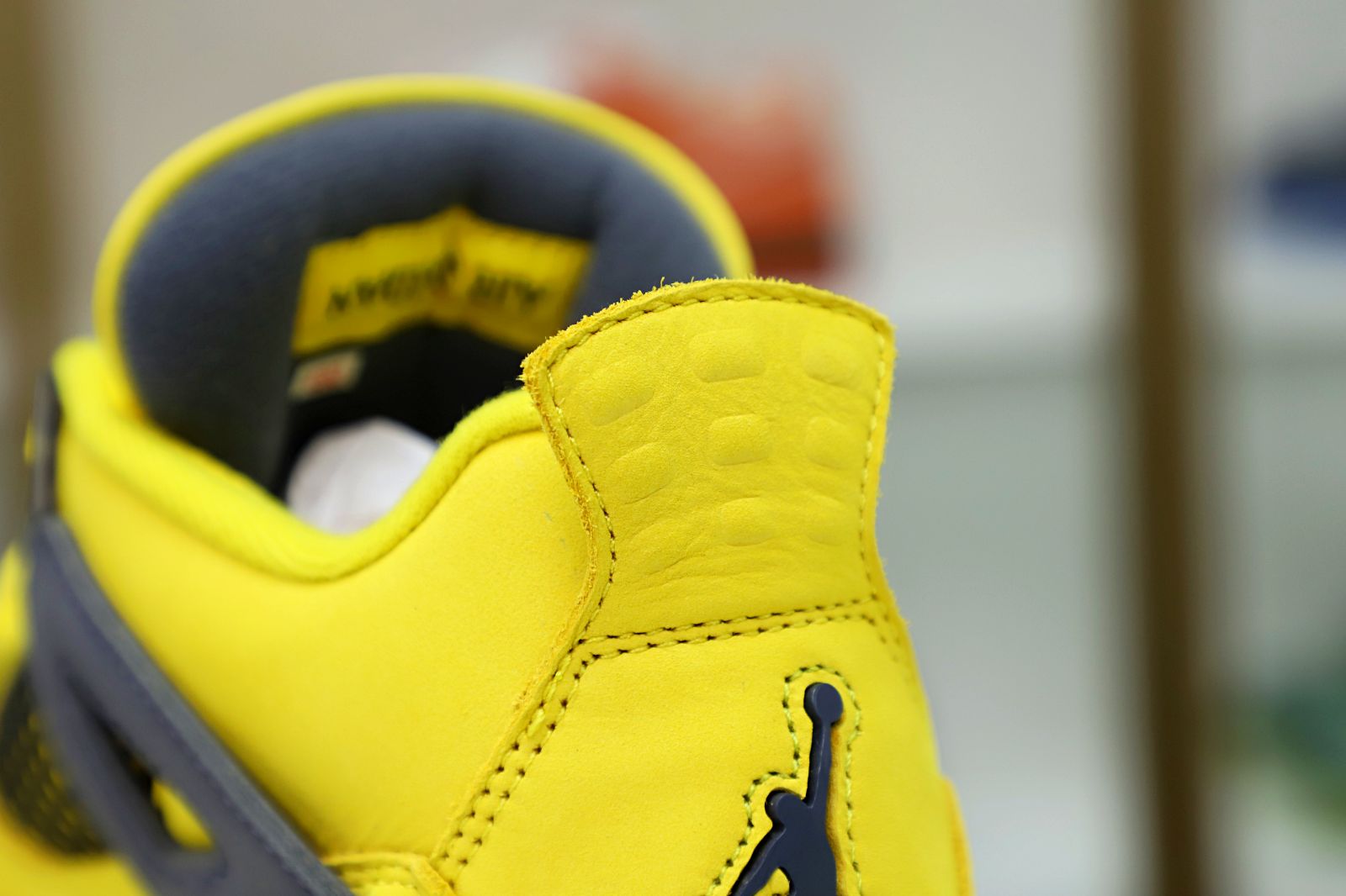 AIR Air JORDAN 4 RETRO 'LIGHTNING' 2021 - finekick.vip