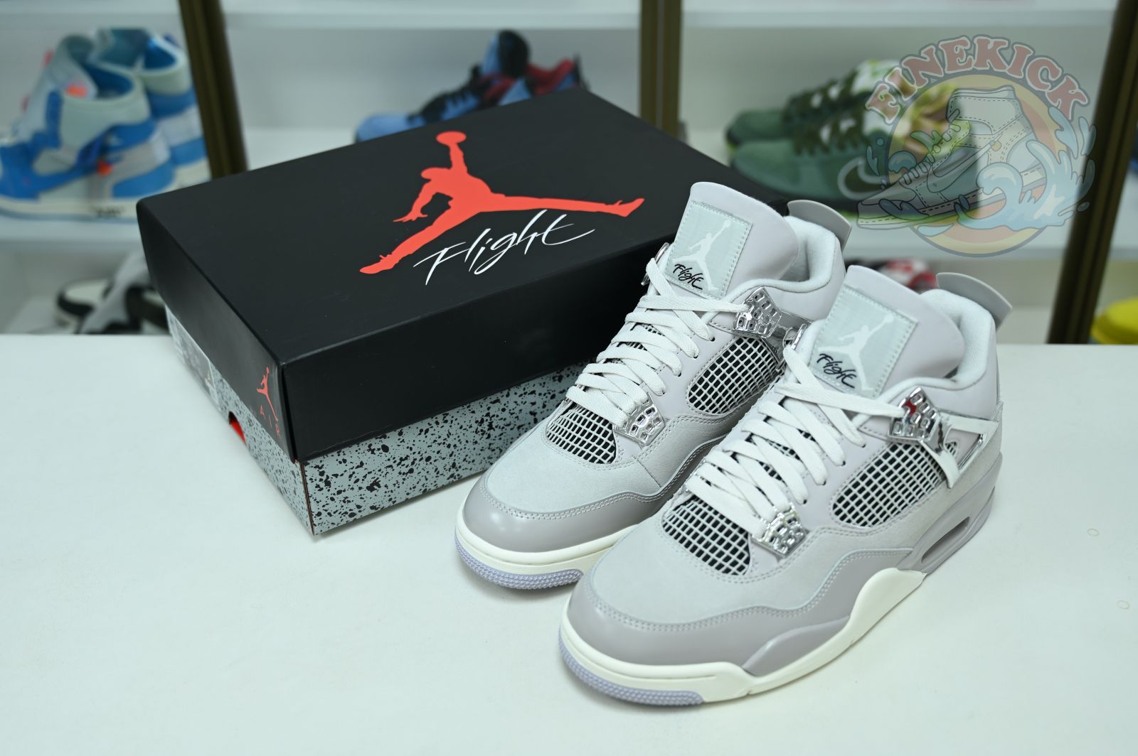 Air Jordan 4