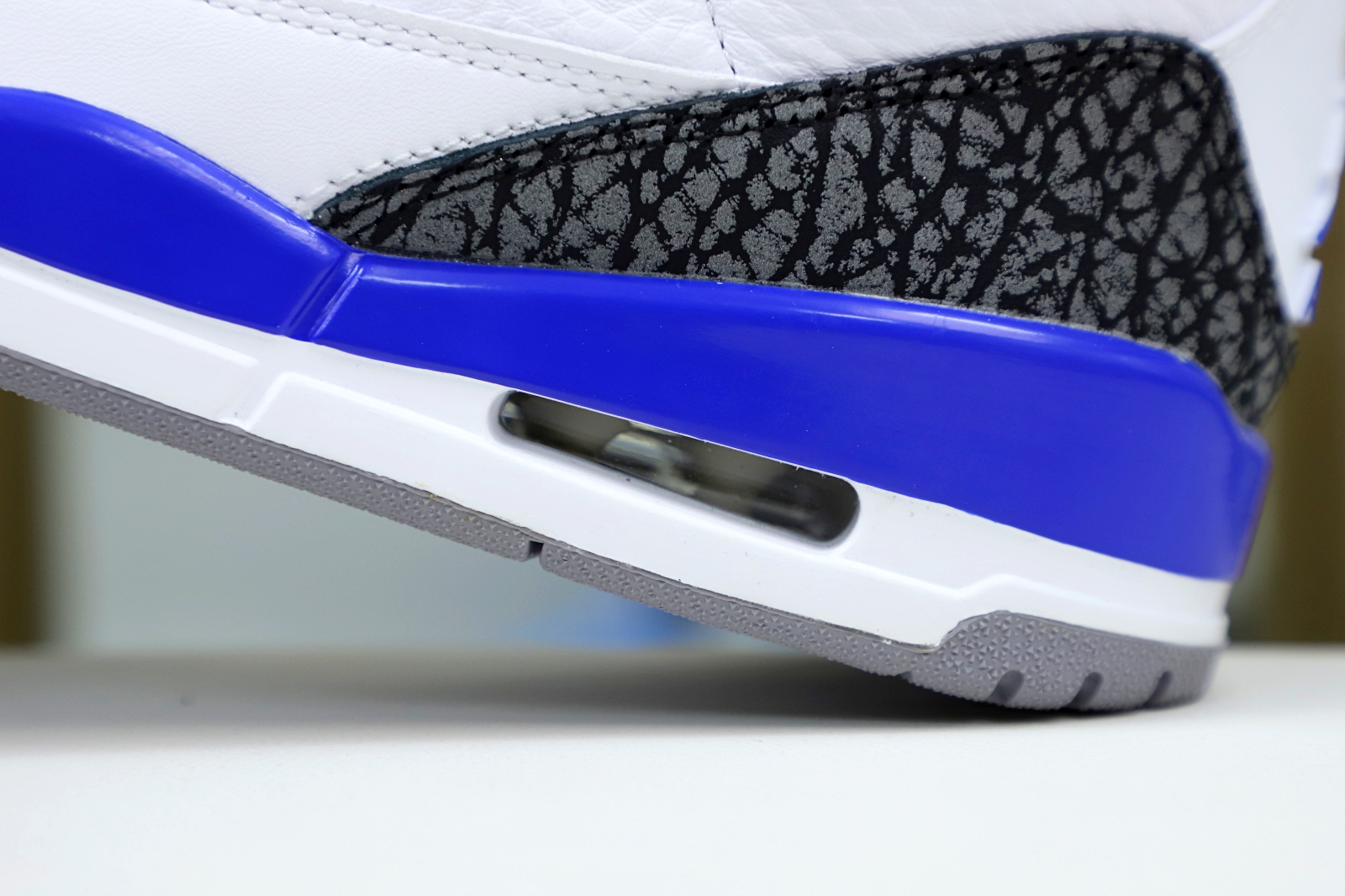 AIR JORDAN 3 RETRO 'RACER BLUE' (CT8532-145) - finekick.vip