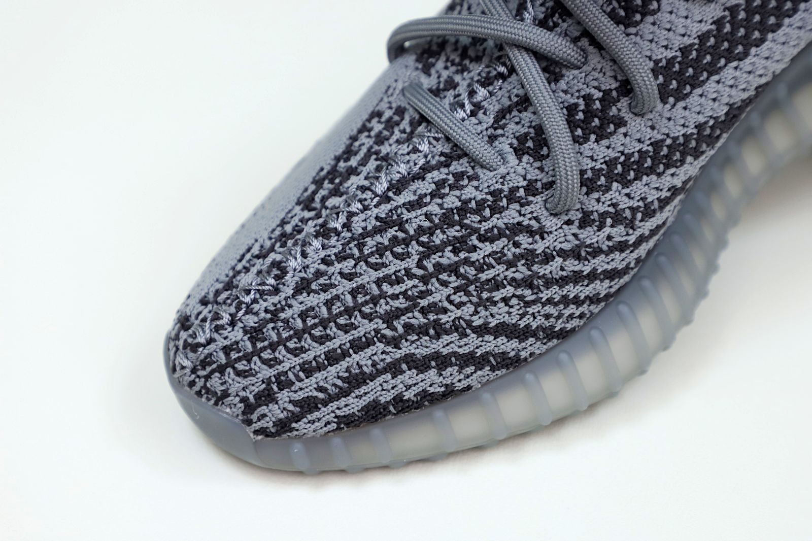YEEZY BOOST 350 V2 'BELUGA 2.0' - finekick.vip