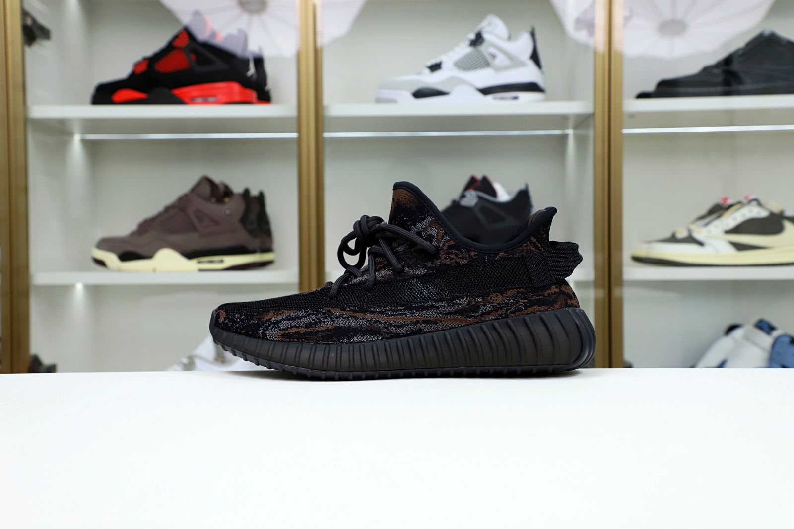 YEEZY BOOST 350 V2 MX ROCK - finekick.vip