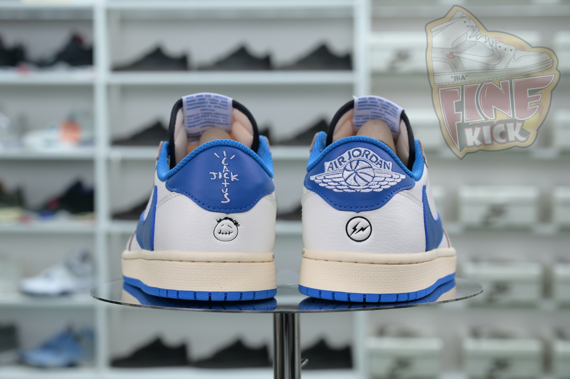 Travis Scott x Air Jordan 1 Low OG - finekick.vip