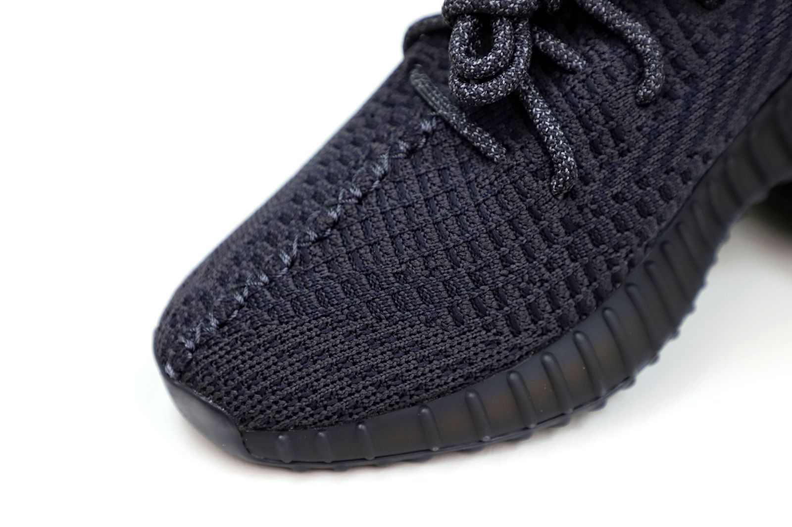 YEEZY BOOST 350 V2 'BLACK NON-REFLECTIVE' - finekick.vip
