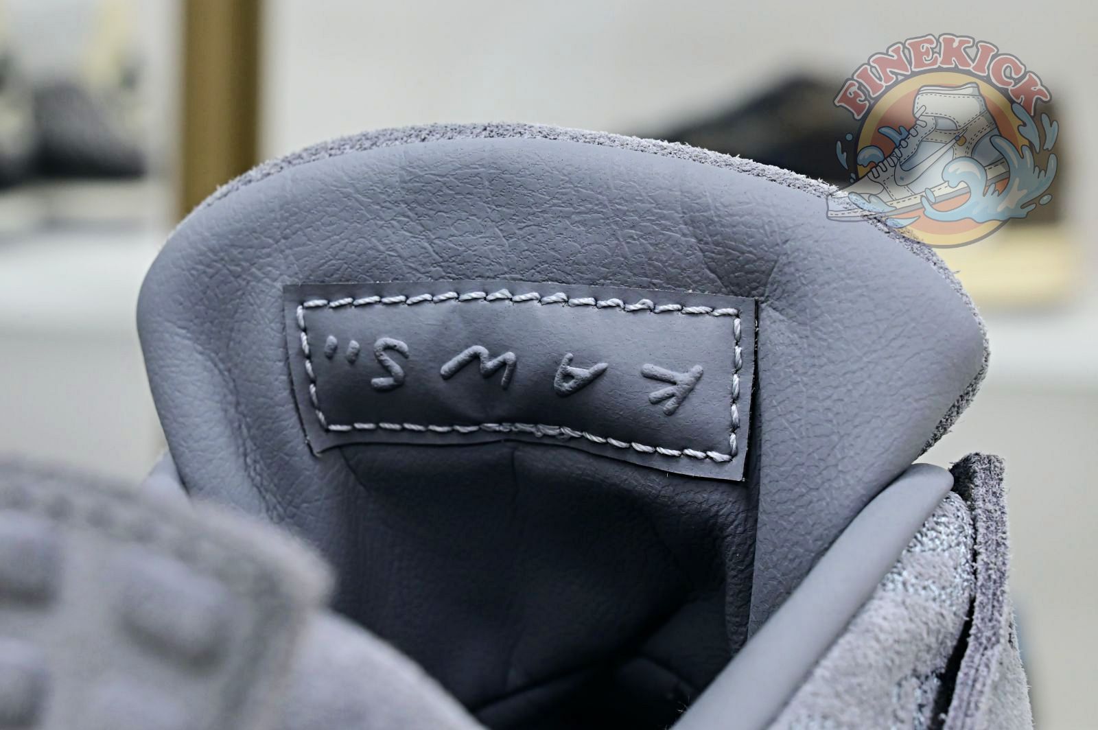 Air Jordan 4 retro kaws - finekick.vip