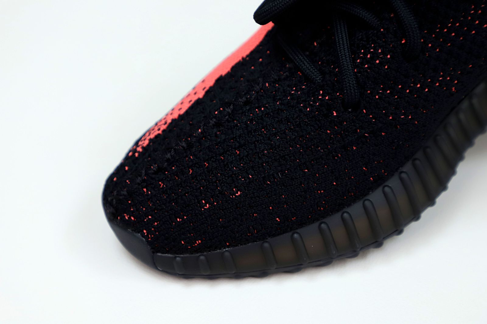 YEEZY BOOST 350 V2 'RED' - finekick.vip