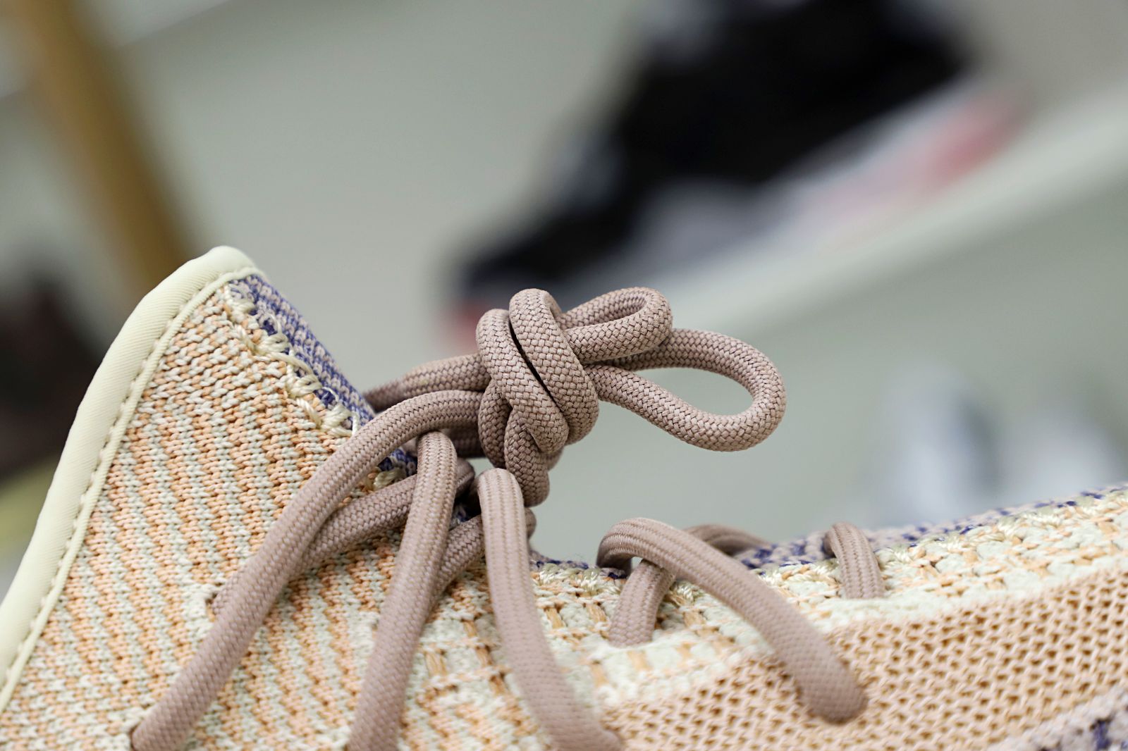 YEEZY BOOST 350 V2 'ASH PEARL' - finekick.vip