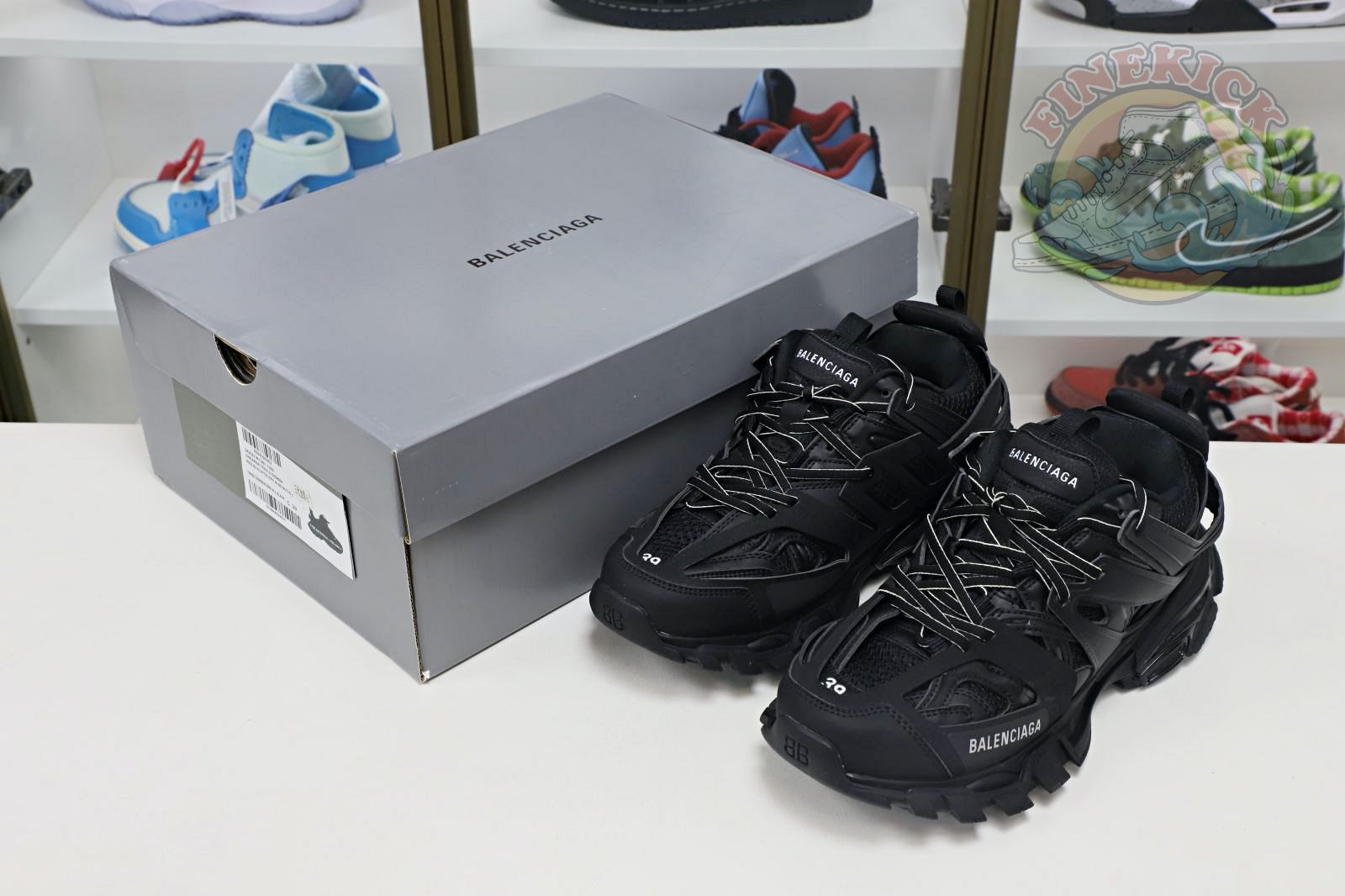 Balenciaga BLGA - finekick.vip