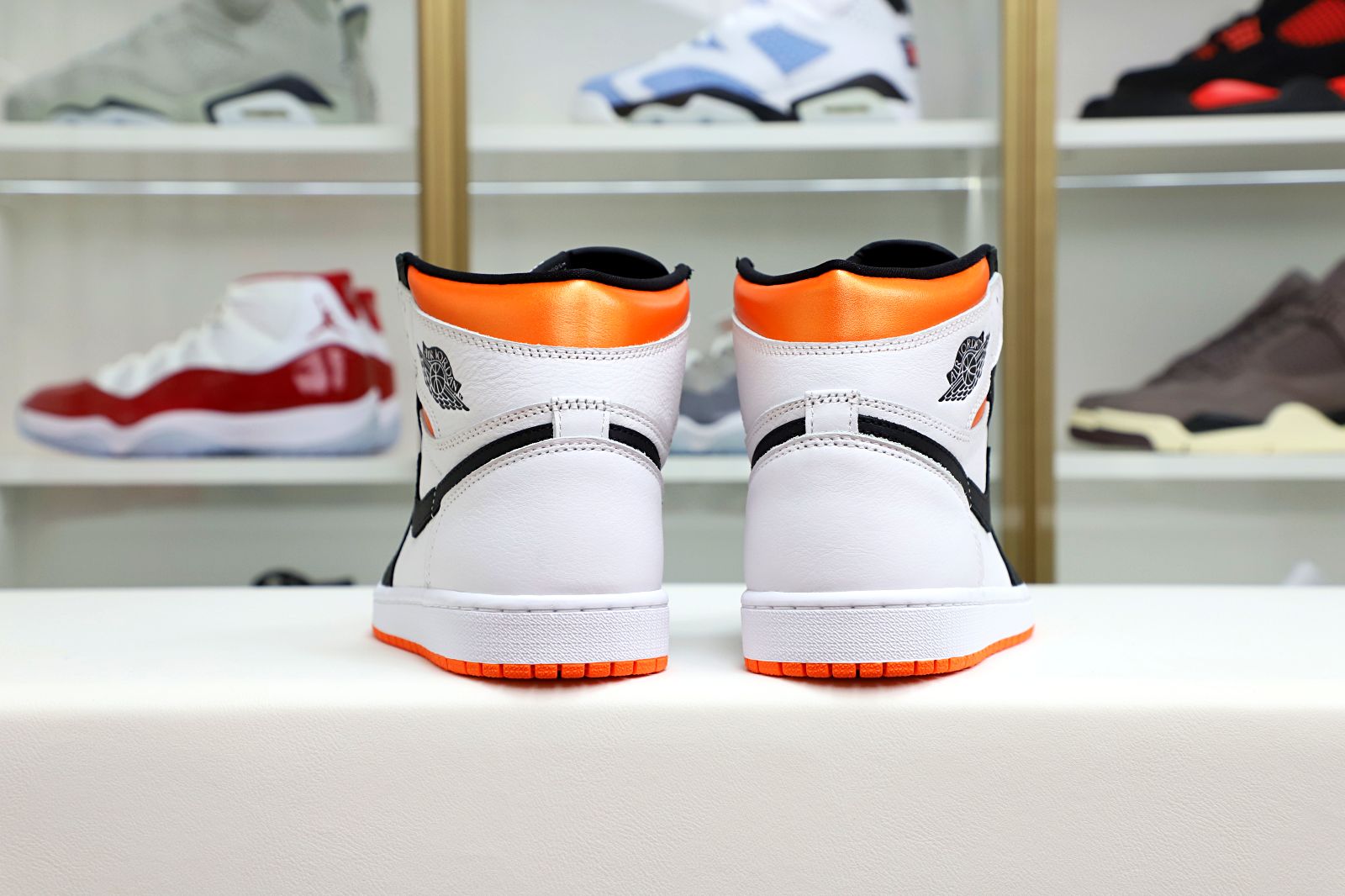 Air Jordan 1 Retro High OG Electro Orange' - finekick.vip
