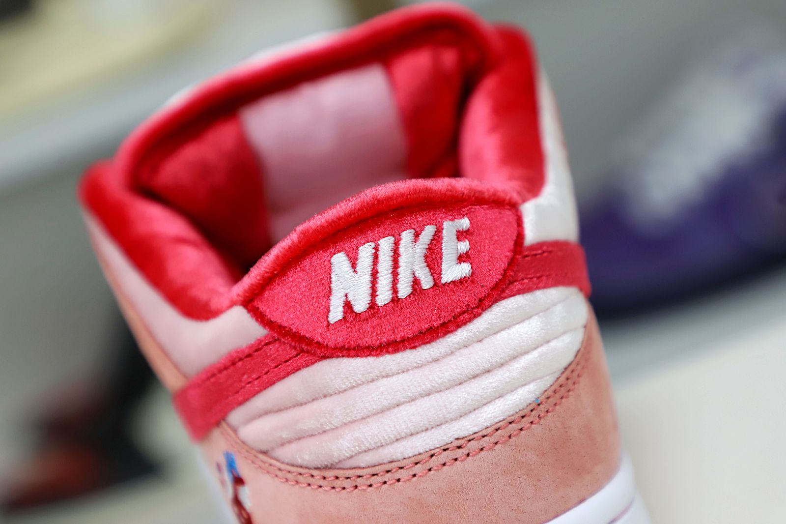 STRANGELOVE X DUNK LOW SB 'VALENTINE'S DAY' - finekick.vip
