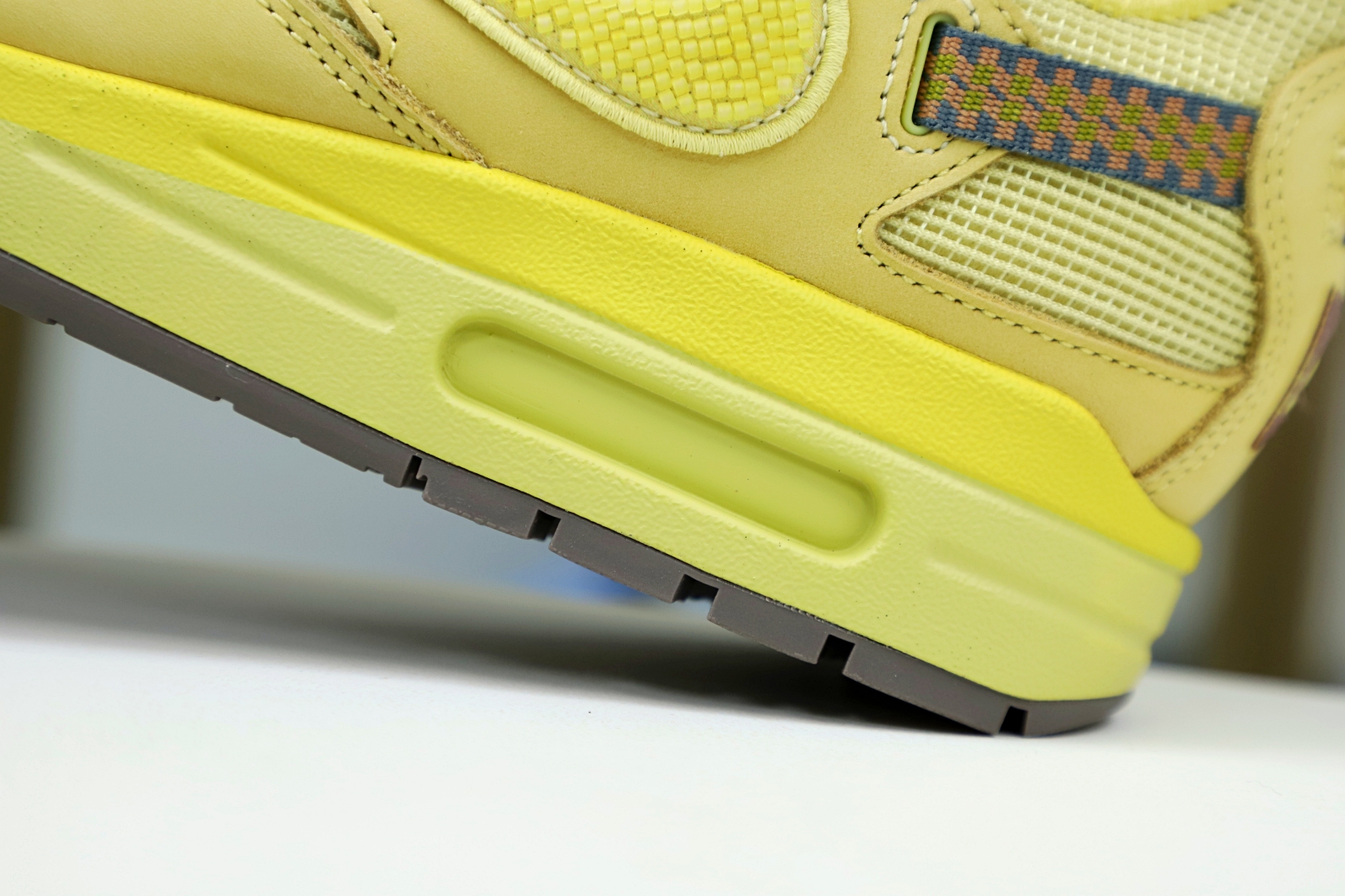 TRAVIS SCOTT X NIKE AIR MAX 1 WHEAT DO9392-700 - finekick.vip