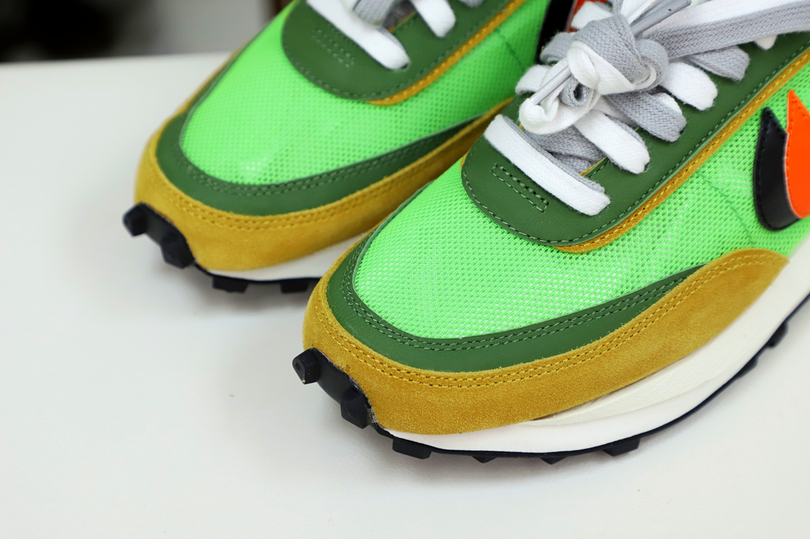 SACAI X LDWAFFLE 'GREEN GUSTO' - finekick.vip