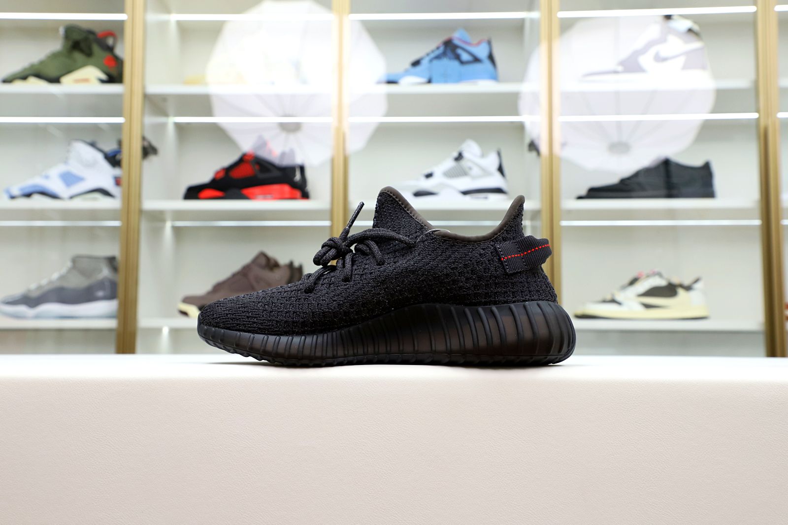 YEEZY BOOST 350 V2 'BLACK REFLECTIVE' - finekick.vip