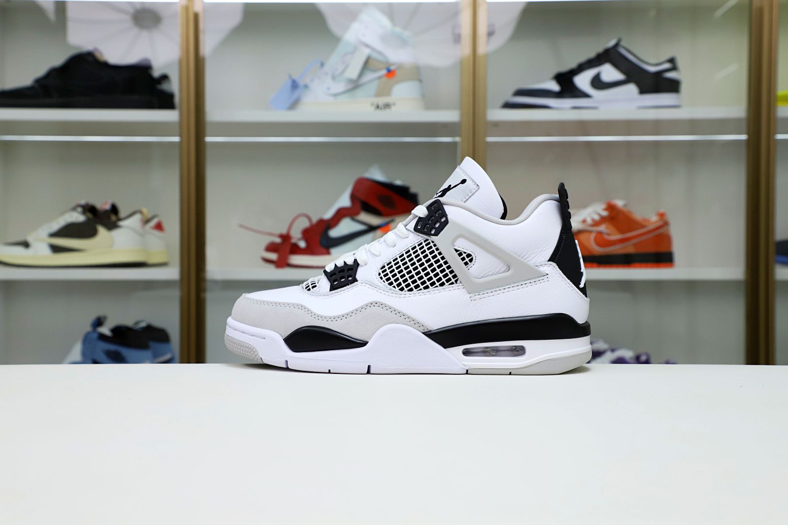 AIR JORDAN 4 MILITARY BLACK - finekick.vip
