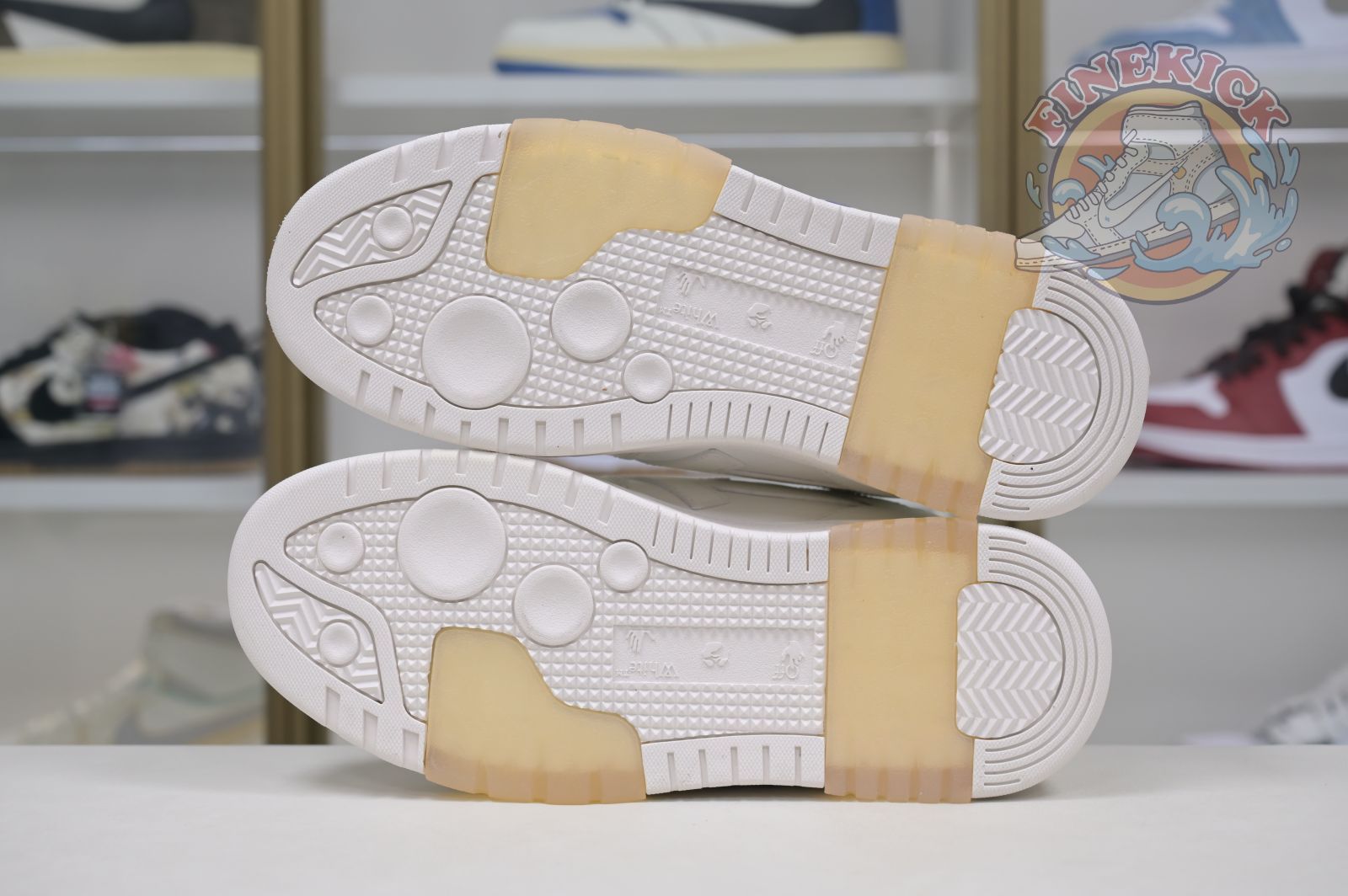 OFF-WHITE Ous Of Office - finekick.vip