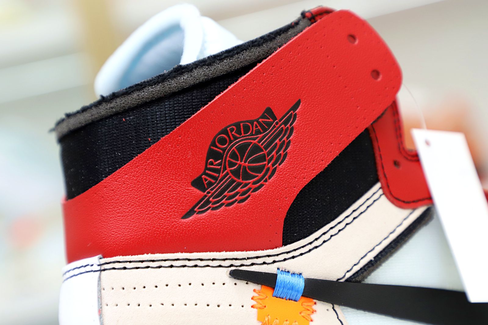OFF-WHITE X AIR JORDAN 1 RETRO HIGH OG 'CHICAGO' - finekick.vip