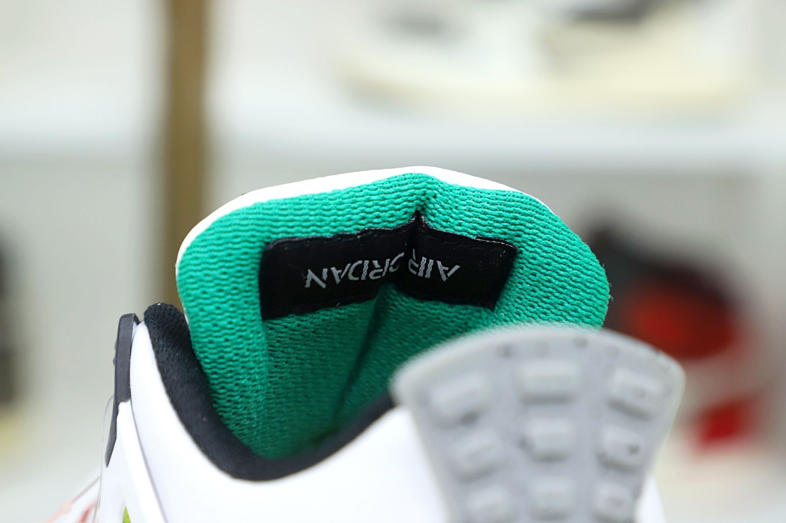 WMNS AIR JORDAN 4 RETRO 'RAST - finekick.vip