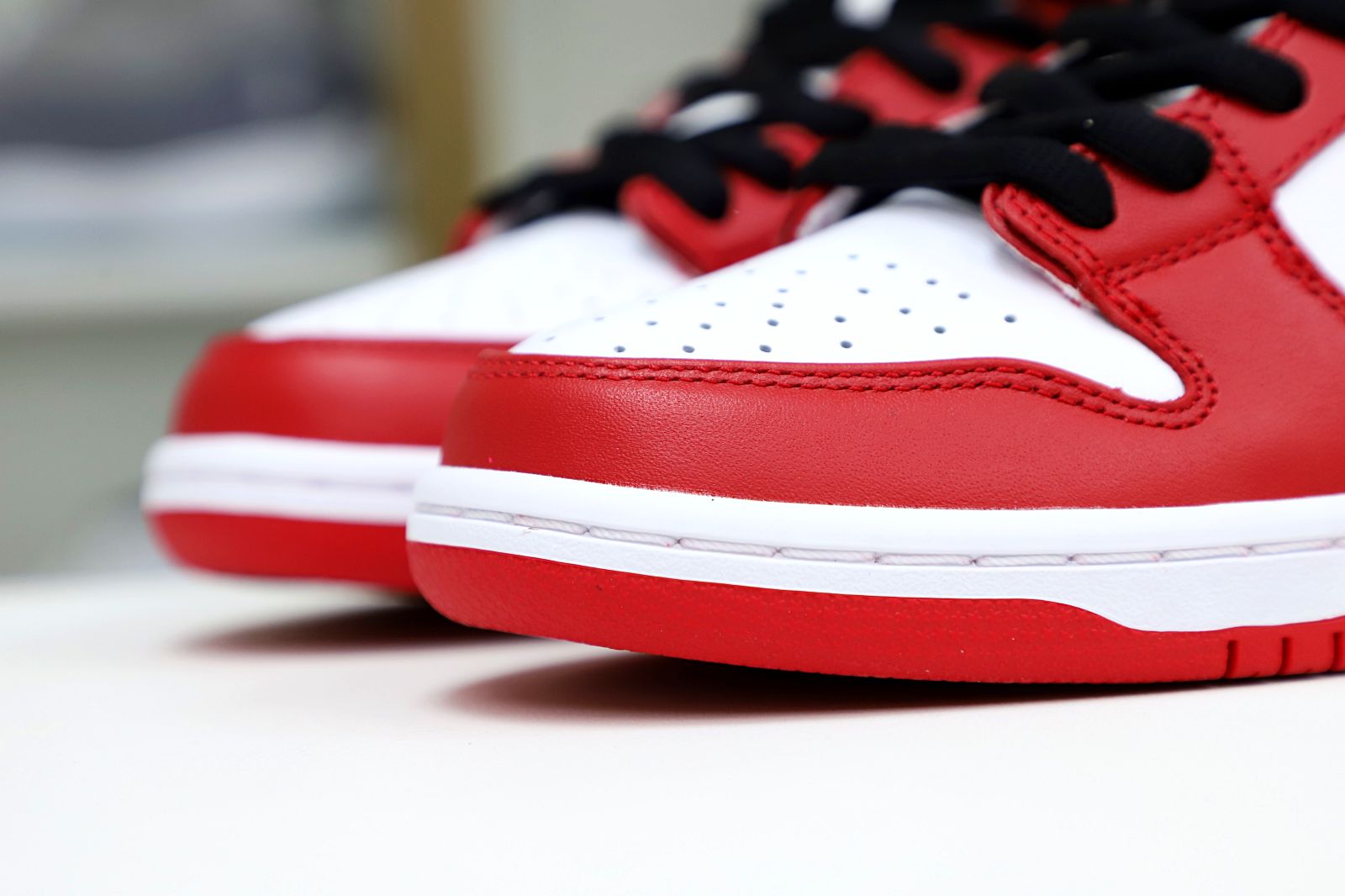 NIKE SB DUNK LOW “CHICAGO” - finekick.vip