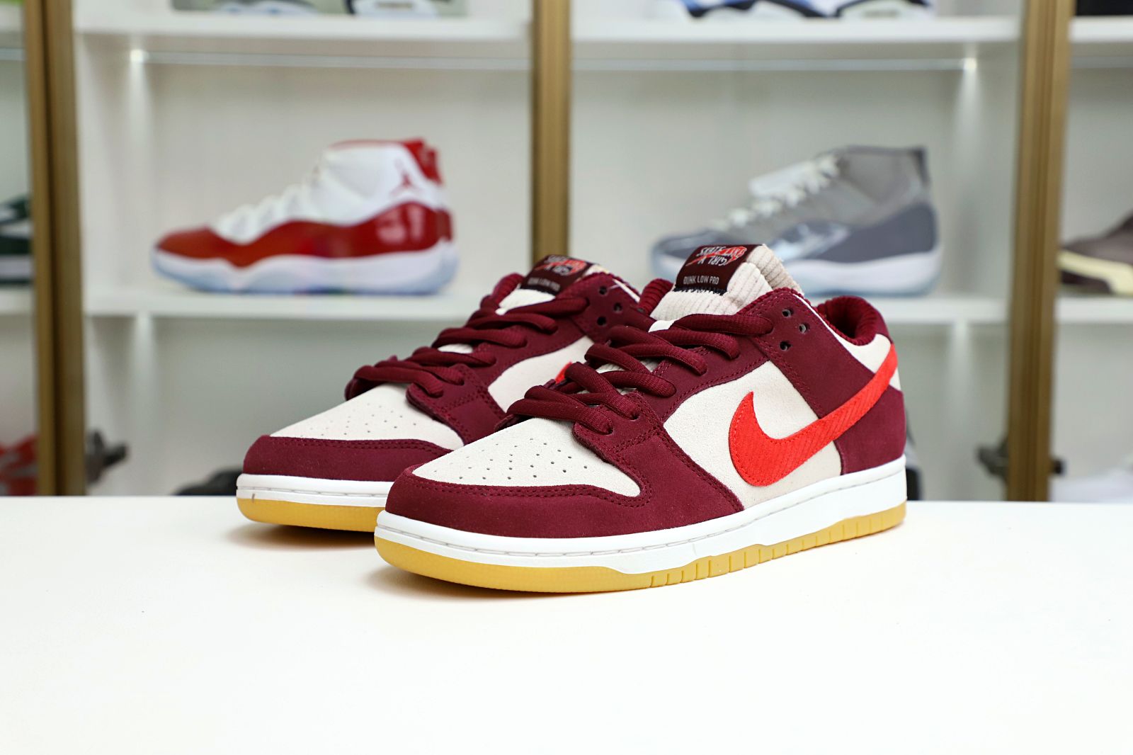 Nike Dunk SB Low Skate Like a Girl - finekick.vip