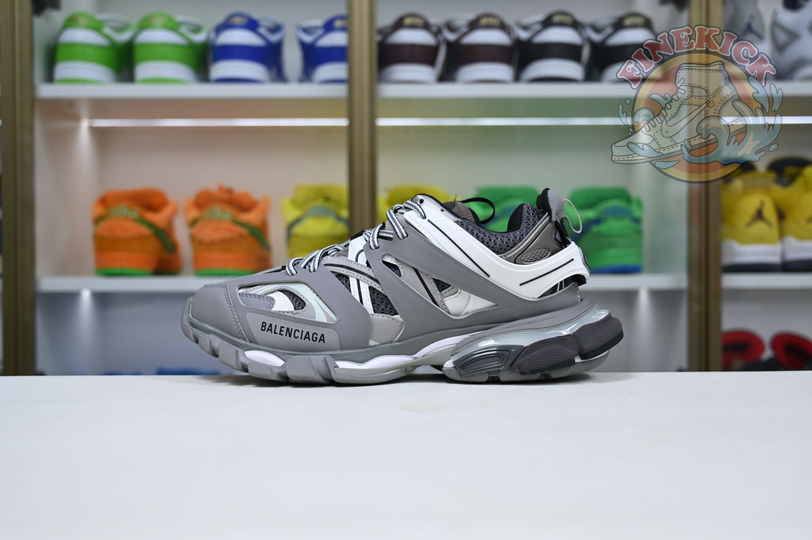 Balenciaga BLGA  Track(LED) - finekick.vip