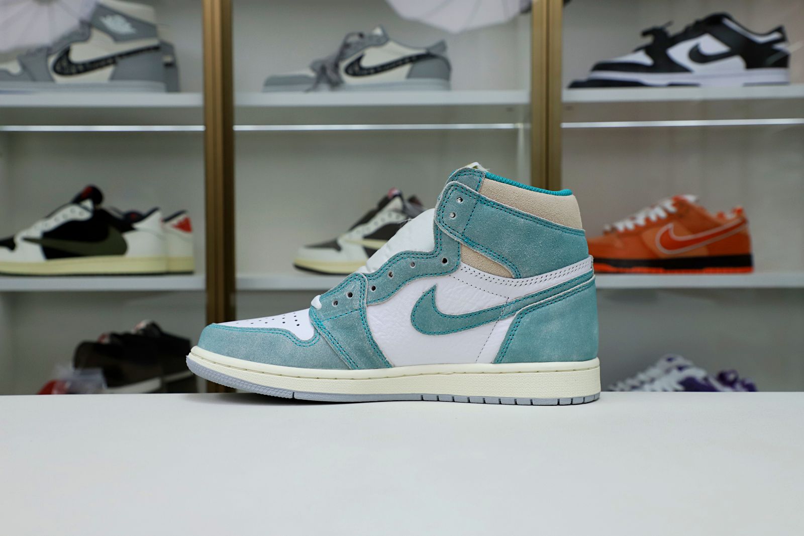 AIR JORDAN 1 RETRO HIGH OG 'TURBO GREEN' - finekick.vip