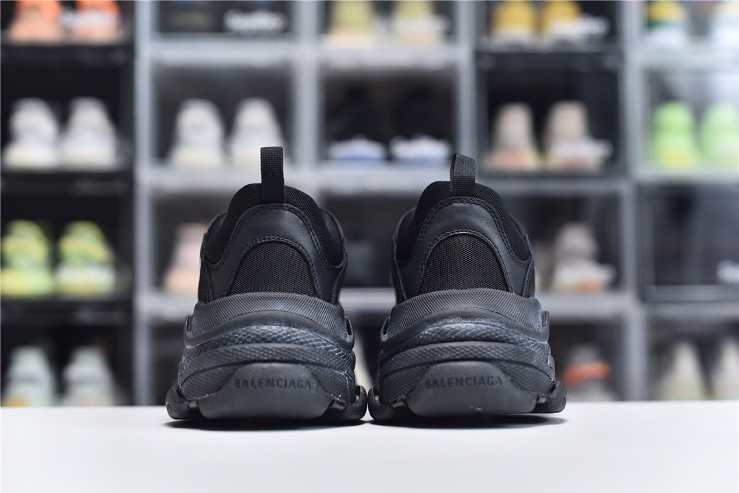 Balenciaga BLGA Triple S - finekick.vip