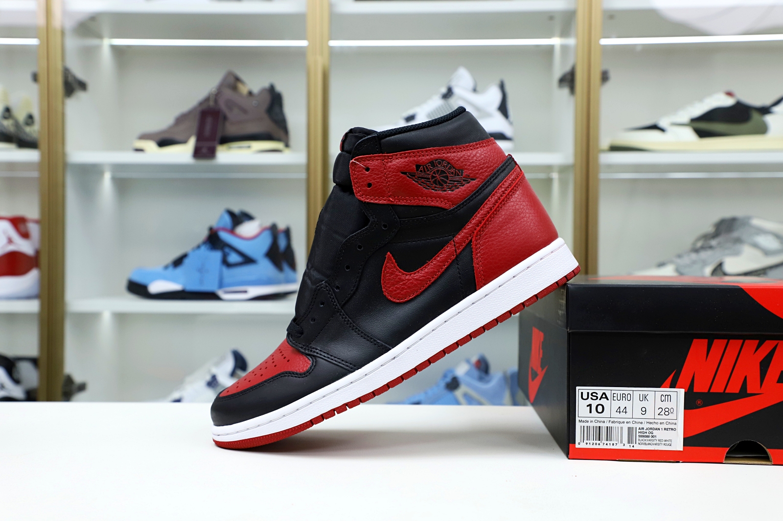 AIR JORDAN 1 RETRO HIGH OG 'BRED' - finekick.vip