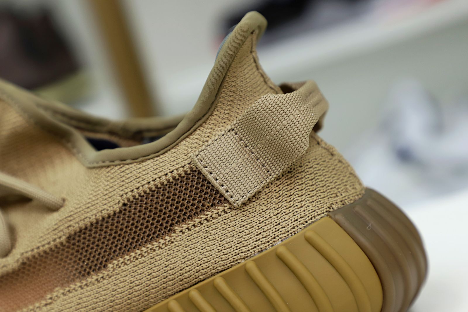 YEEZY BOOST 350 V2 'EARTH' - finekick.vip