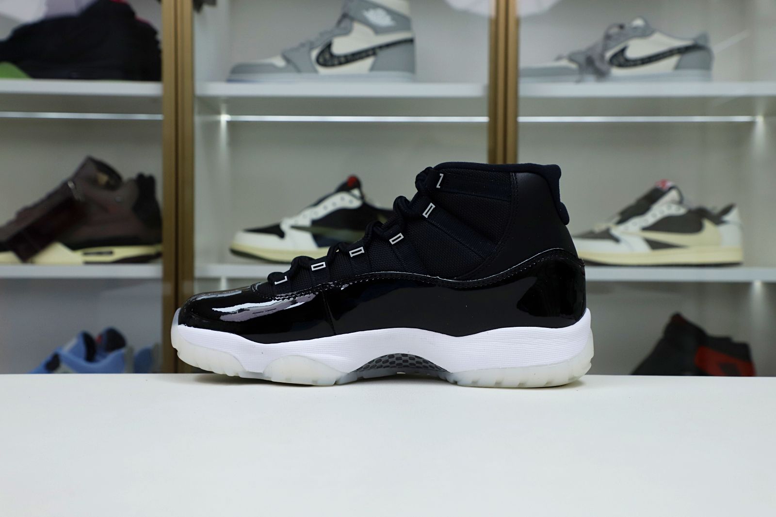 AIR JORDAN 11 RETRO 'JUBILEE / 25TH - finekick.vip