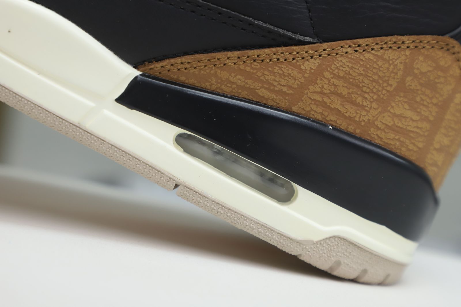 AIR JORDAN 3 DESERT CEMENT CT8532 - finekick.vip