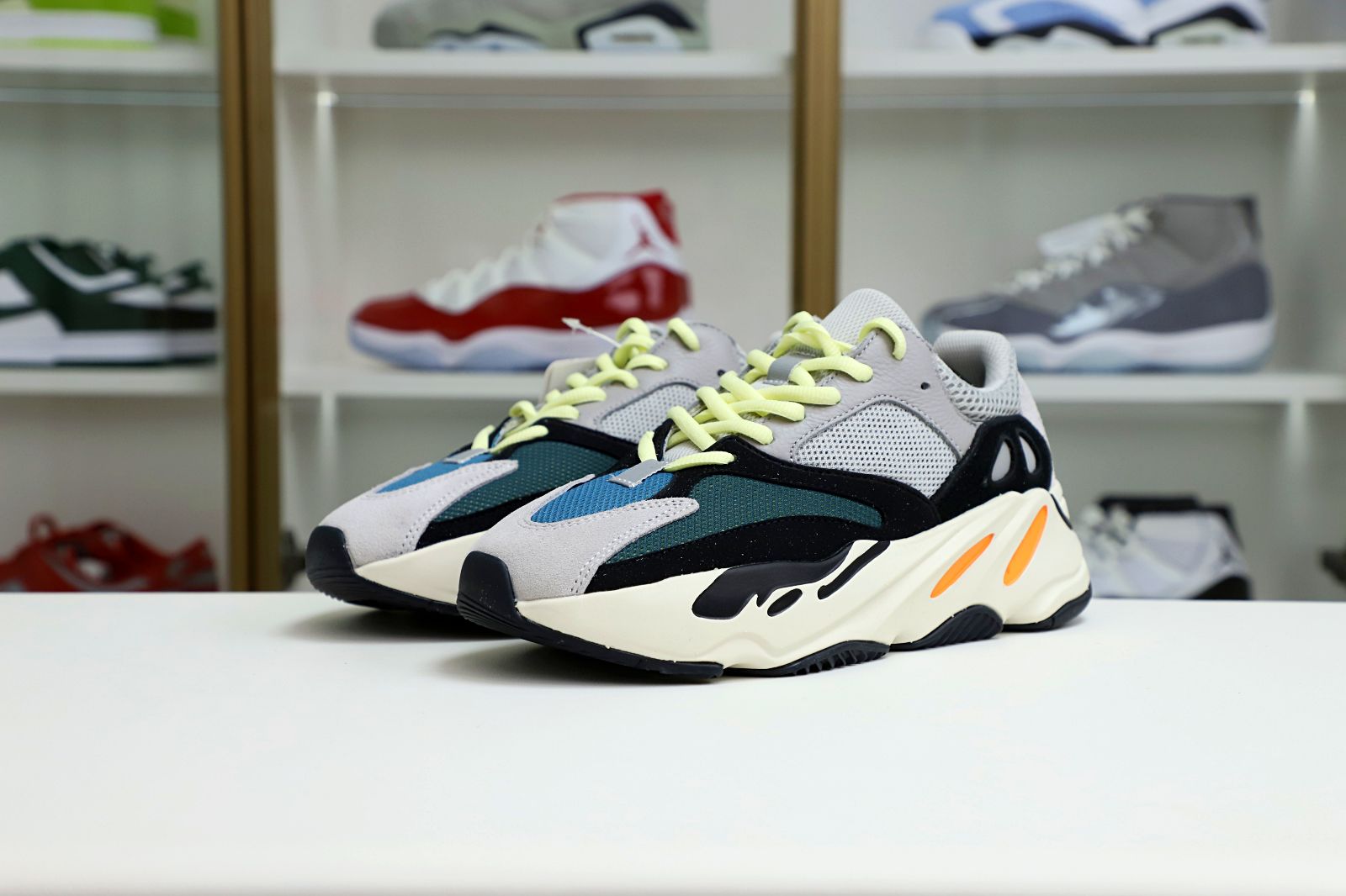 YEEZY BOOST 700 'WAVE RUNNER' - finekick.vip