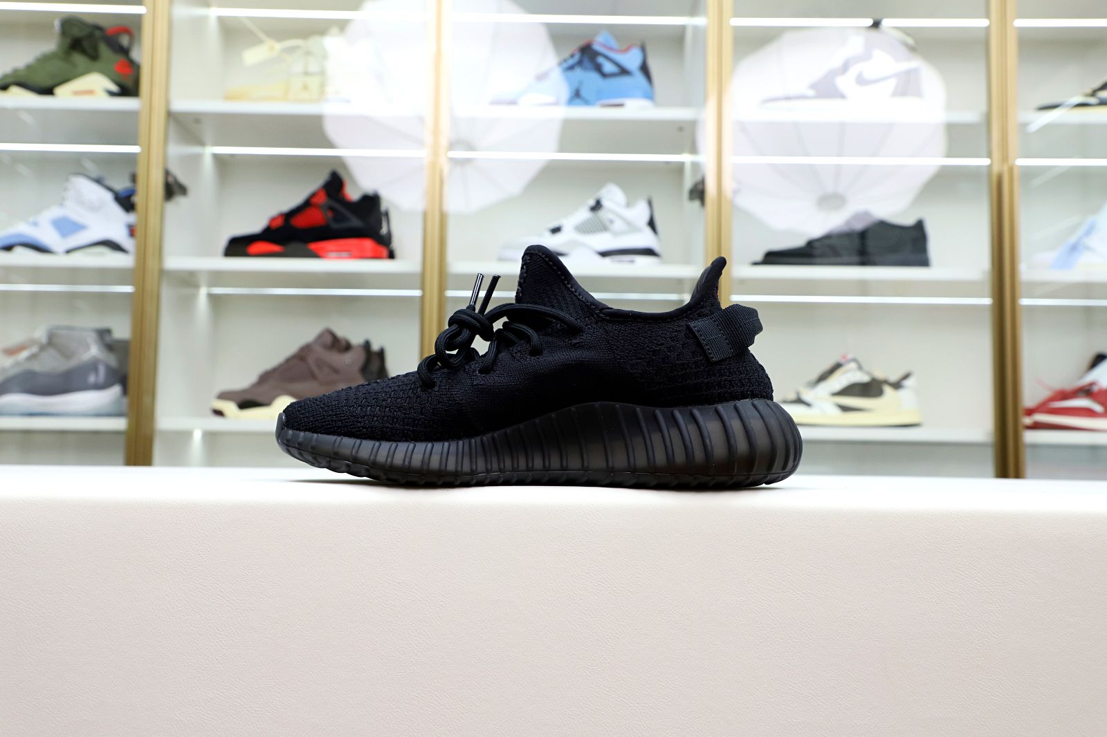 YEEZY BOOST 350 V2 ONYX - finekick.vip