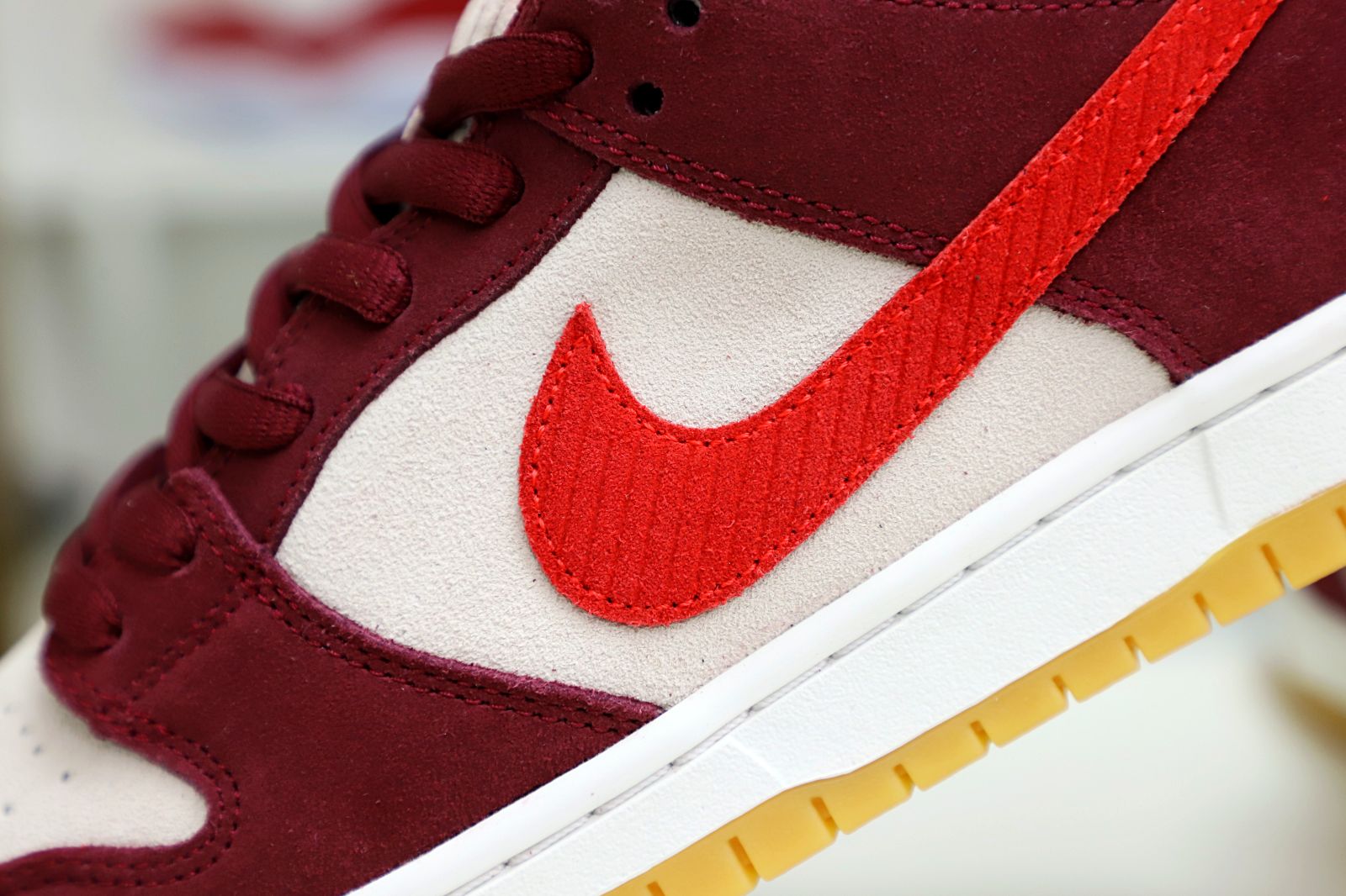 Nike Dunk SB Low Skate Like a Girl - finekick.vip