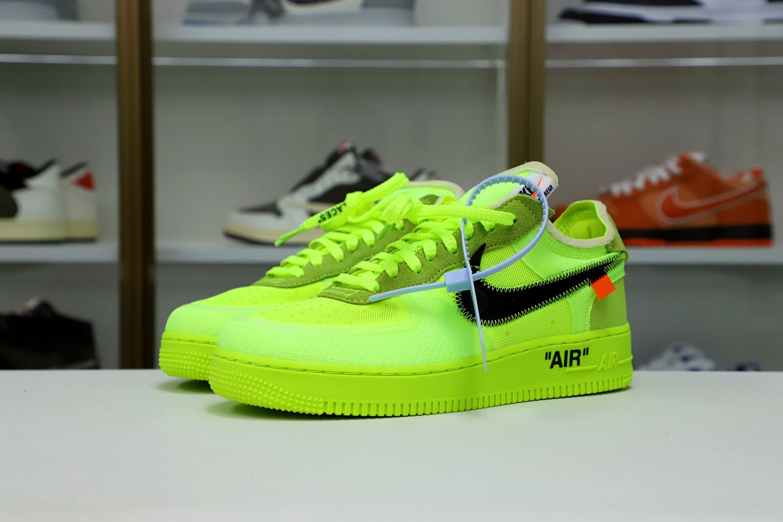 OFF-WHITE X AIR FORCE 1 LOW 'VOLT' - finekick.vip