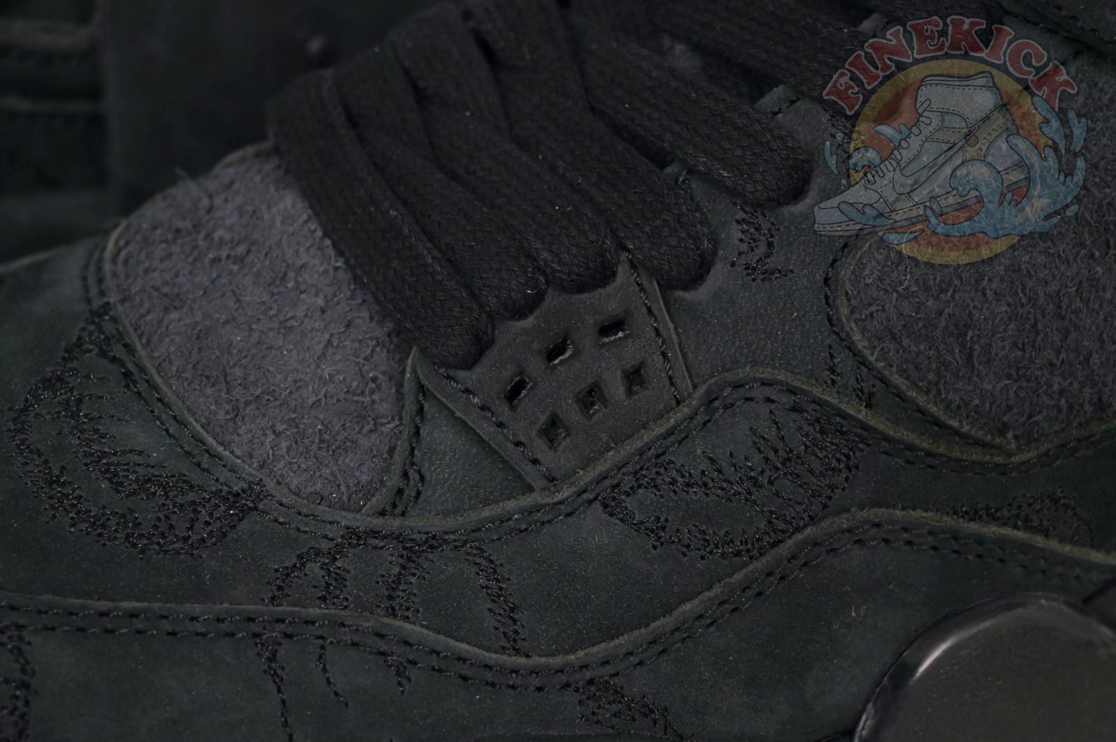 Air Jordan 4 kaws black - finekick.vip