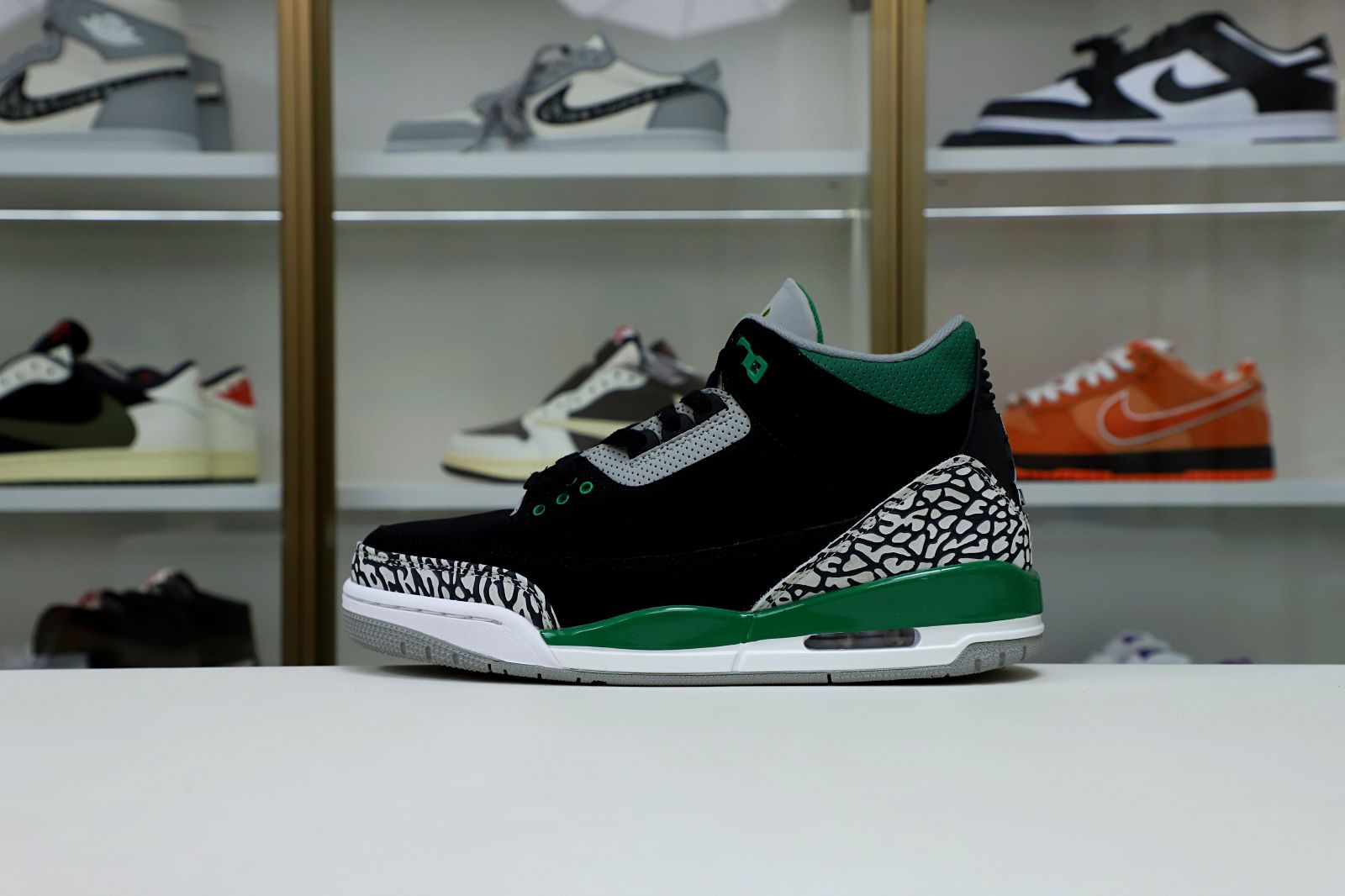 AIR JORDAN 3 PINE GREEN - finekick.vip