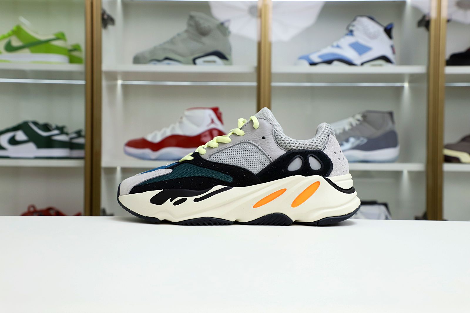 YEEZY BOOST 700 'WAVE RUNNER' - finekick.vip
