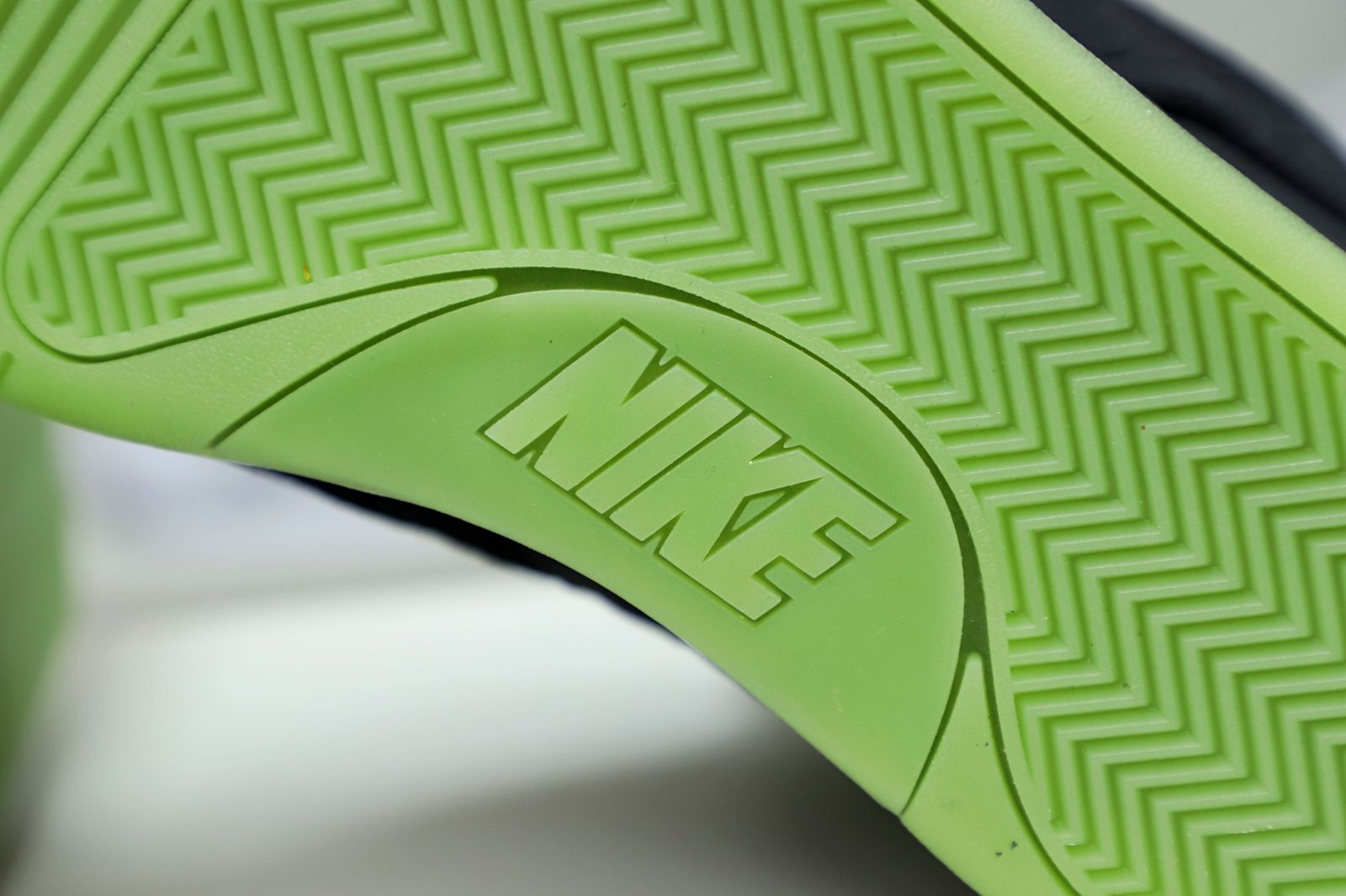 Nike Air Yeezy 2 solar red - finekick.vip