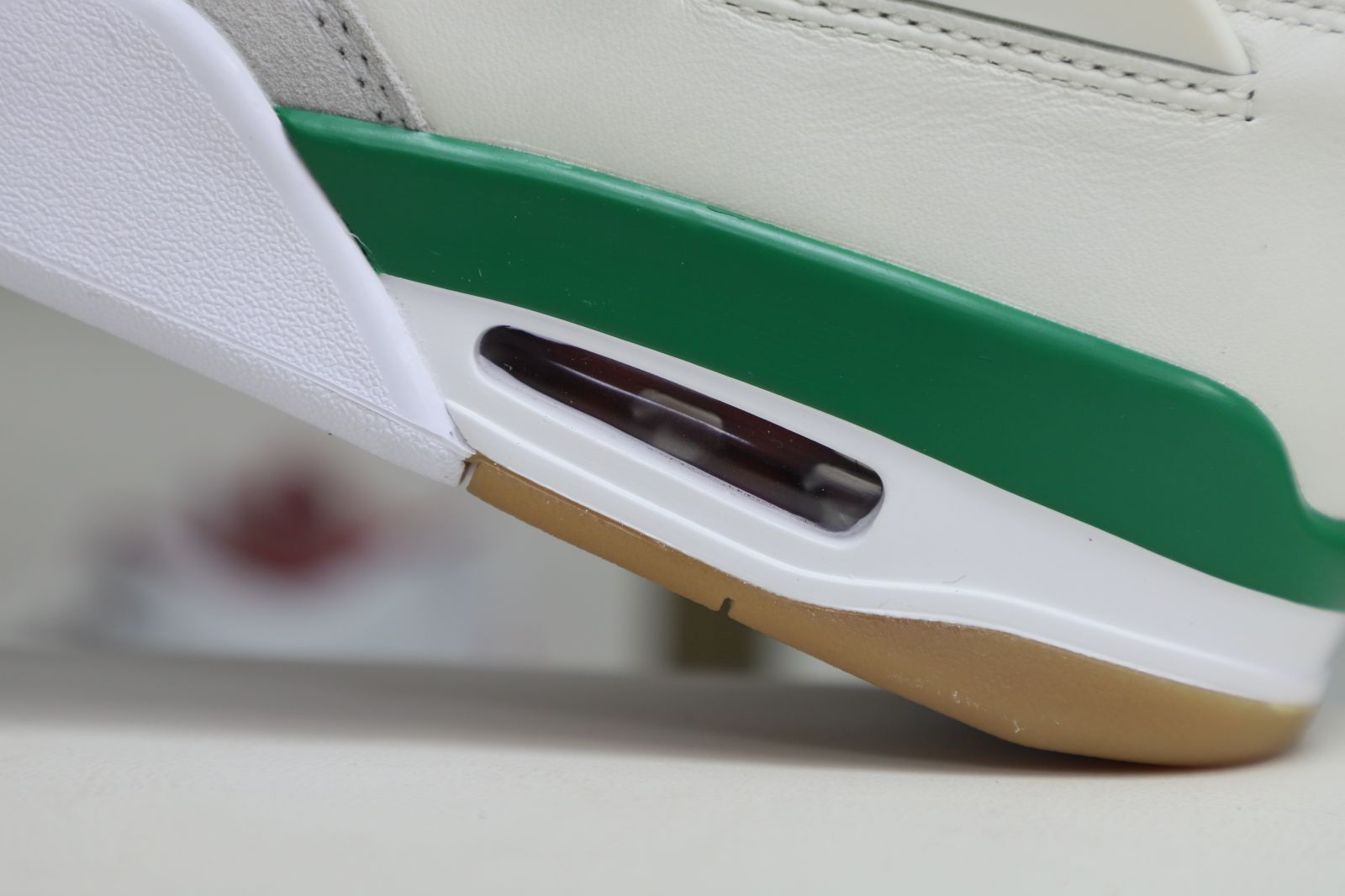 NIKE SB X AIR JORDAN 4 RETRO 'PINE GREEN' - finekick.vip