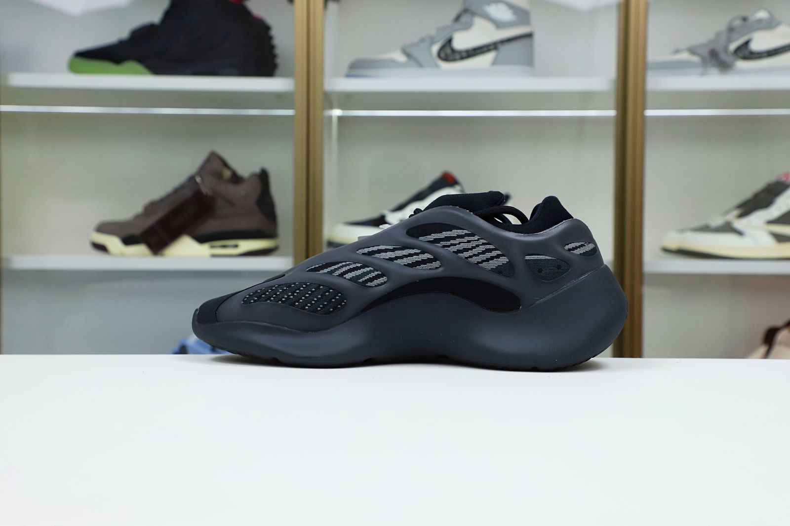 YEEZY 700 V3 'ALVAH' - finekick.vip