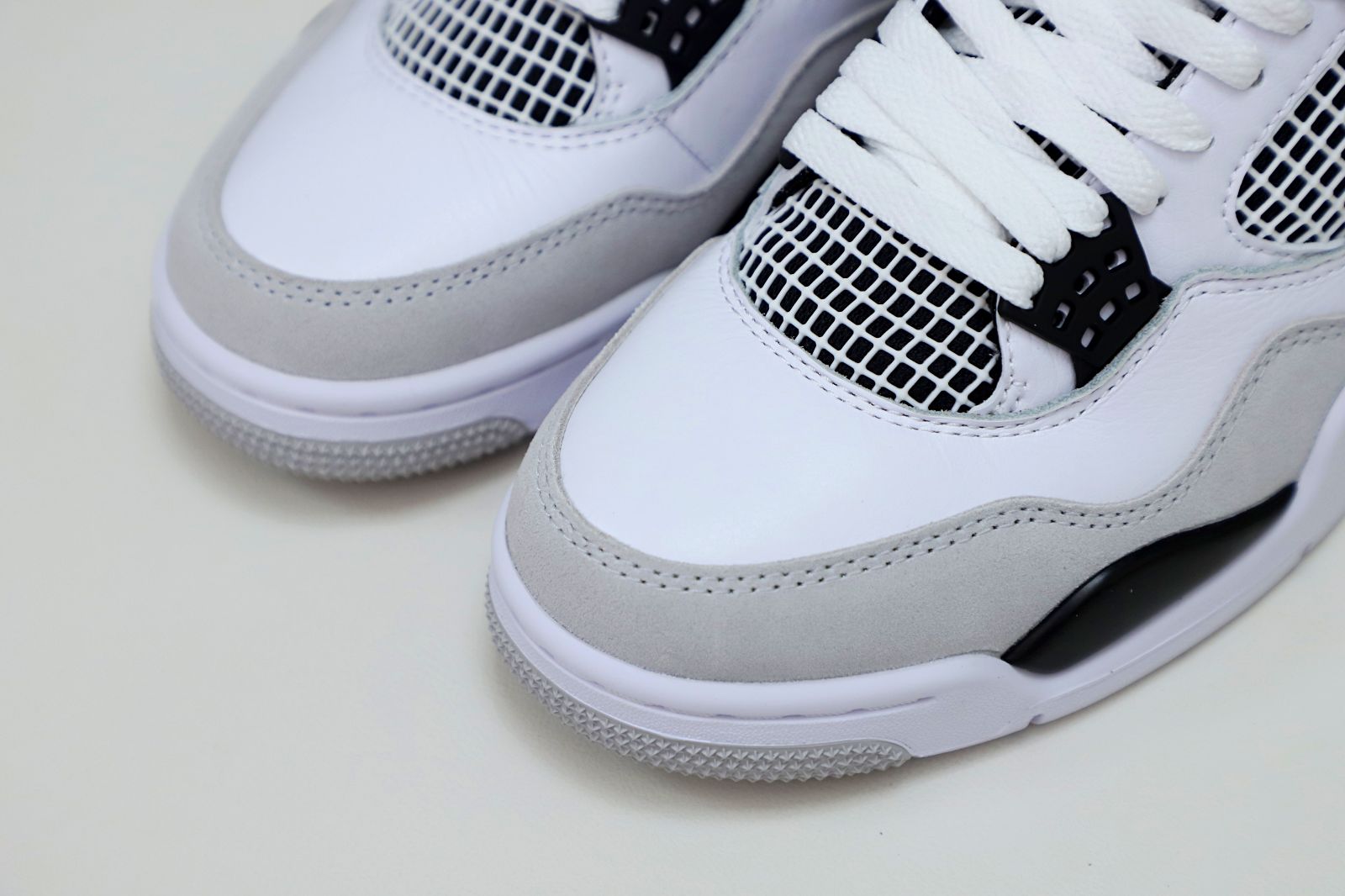 AIR JORDAN 4 MILITARY BLACK - finekick.vip