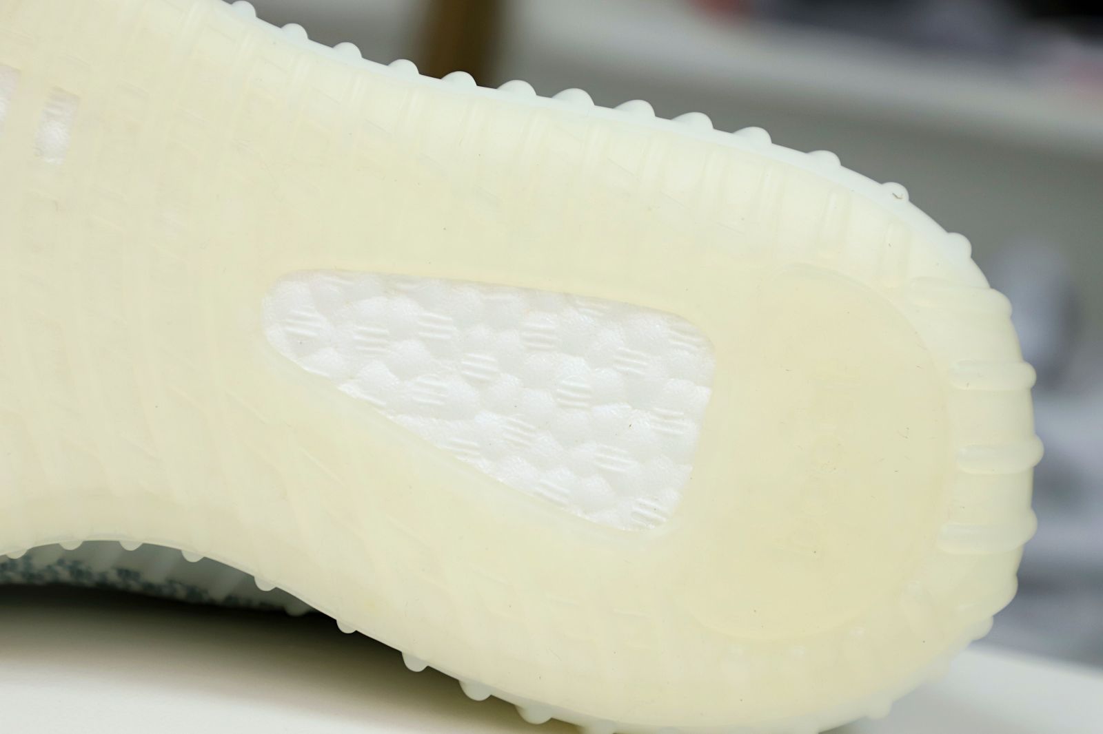 YEEZY BOOST 350 V2 'CLOUD WHITE NON-REFLECTIVE' - finekick.vip