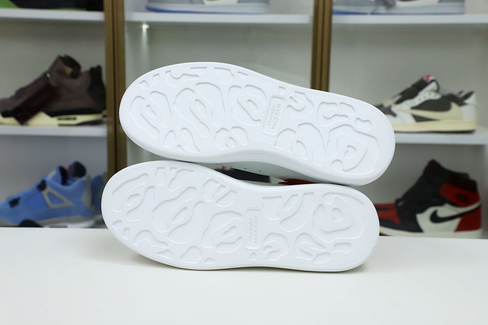 ALXNDER MC MCQUEEN WHITE SMOOTH CALF LEATHER RED SUEDE - finekick.vip