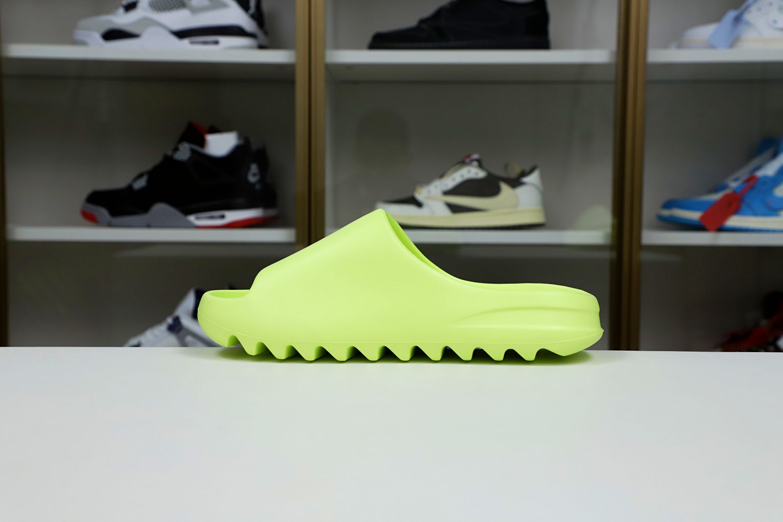 YEEZY SLIDES GX6138 - finekick.vip
