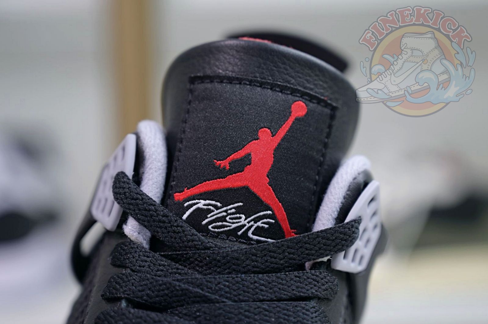 Air Jordan 4